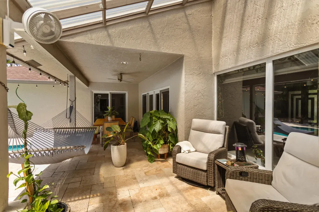 4050 NW 7th Lane Delray Beach FL 33445