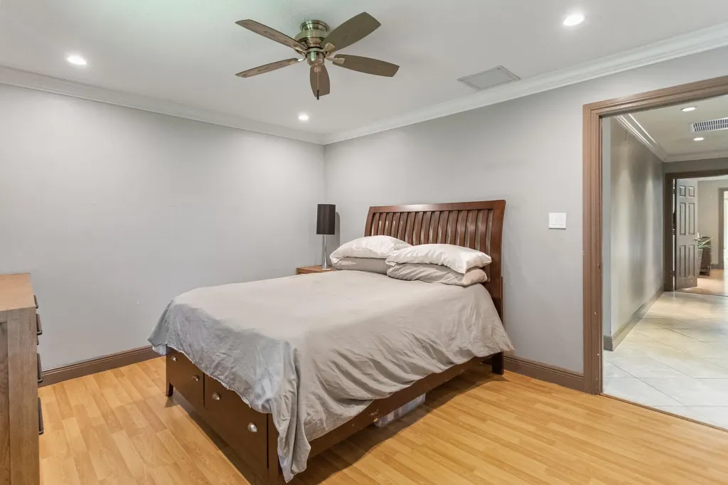 4050 NW 7th Lane Delray Beach FL 33445