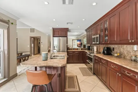 4050 NW 7th Lane Delray Beach FL 33445