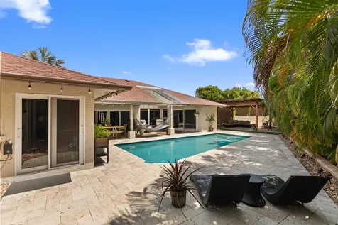 4050 NW 7th Lane Delray Beach FL 33445