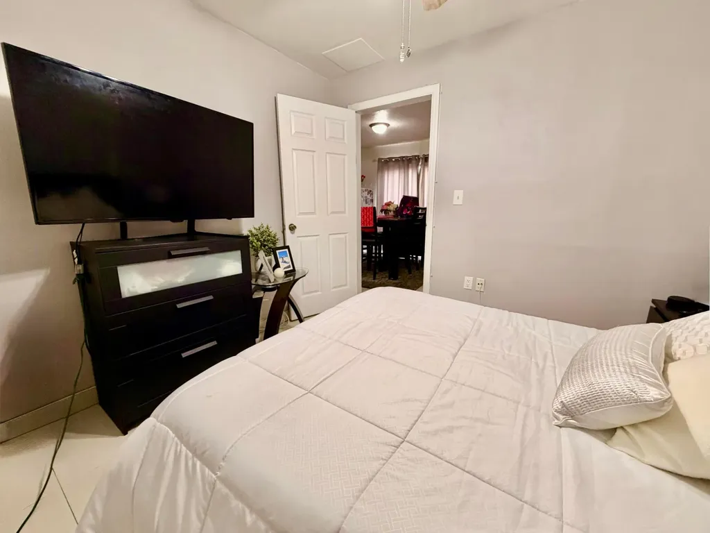 9908 Hammocks Boulevard Miami FL 33196