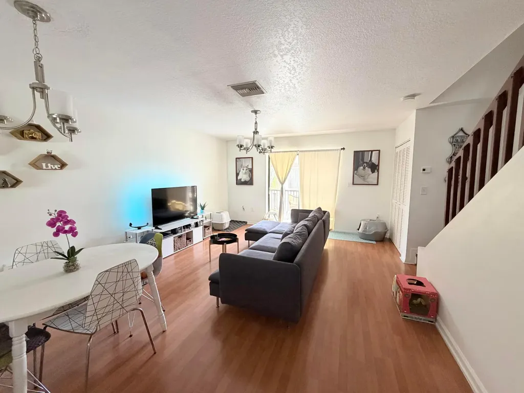 9908 Hammocks Boulevard Miami FL 33196