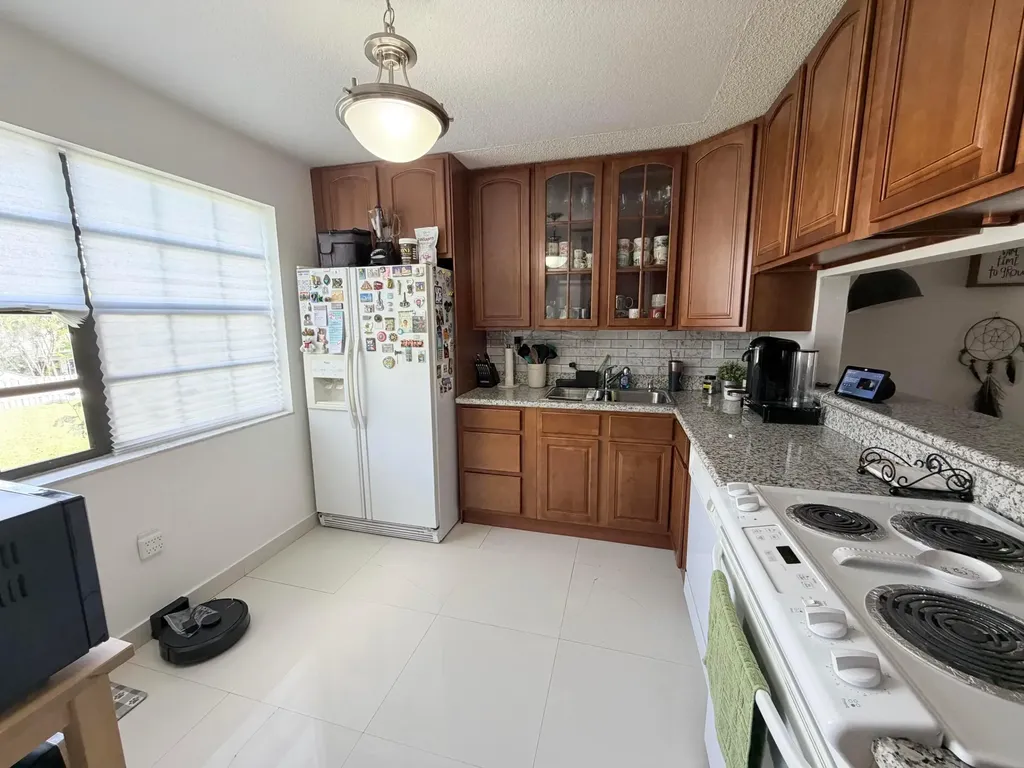 9908 Hammocks Boulevard Miami FL 33196