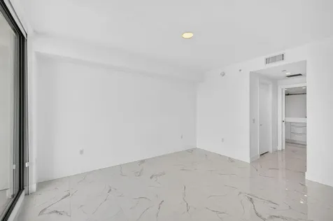100 E Las Olas Boulevard Fort Lauderdale FL 33301