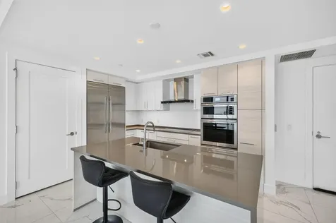 100 E Las Olas Boulevard Fort Lauderdale FL 33301