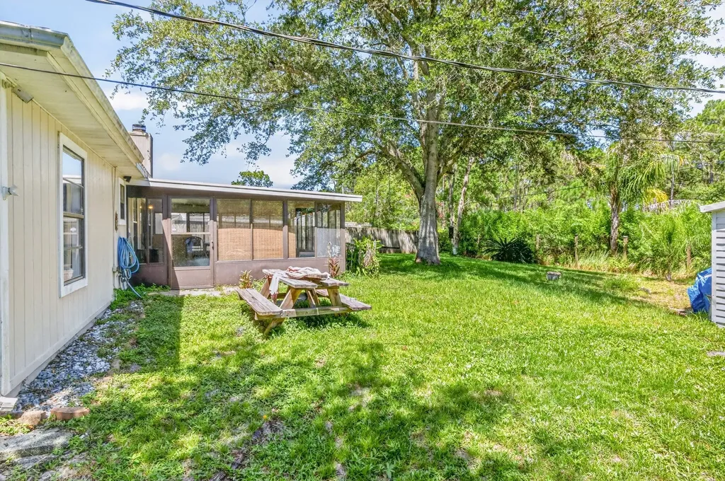 1034 Utah Street SE Palm Bay FL 32909