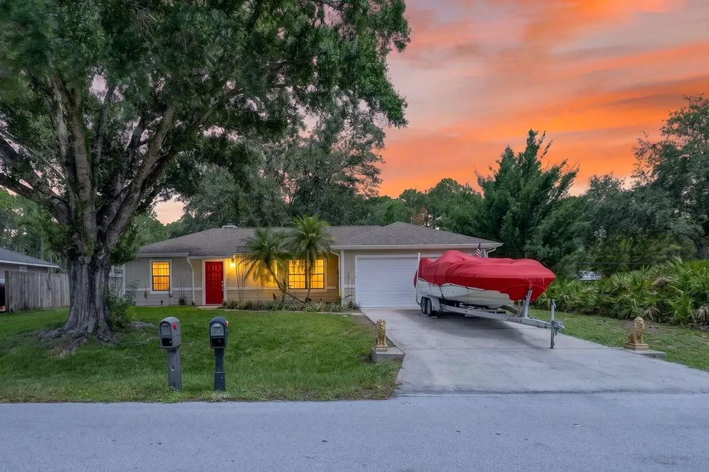 1034 Utah Street SE Palm Bay FL 32909