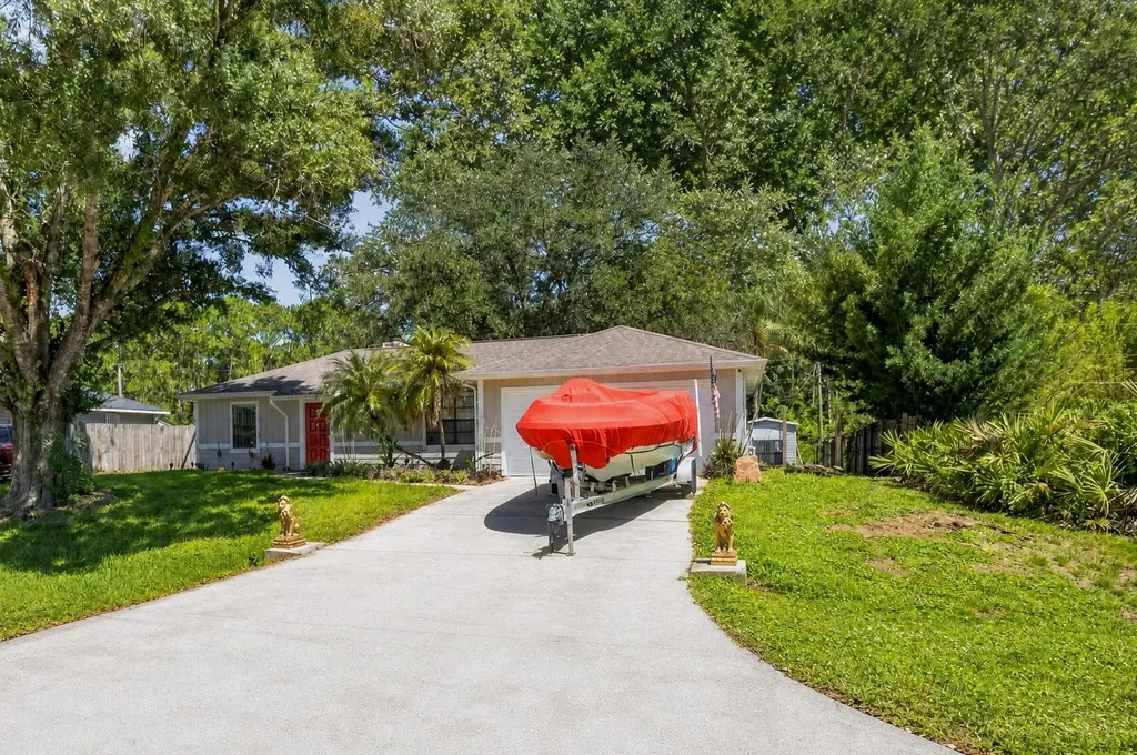 1034 Utah Street SE Palm Bay FL 32909