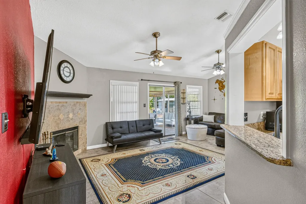 1034 Utah Street SE Palm Bay FL 32909