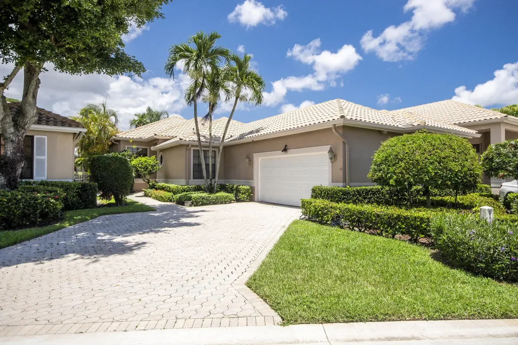 4557 Barclay Fair Way Lake Worth FL 33449