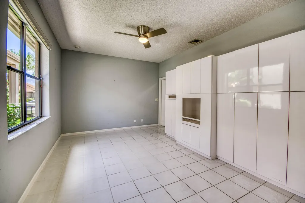4557 Barclay Fair Way Lake Worth FL 33449