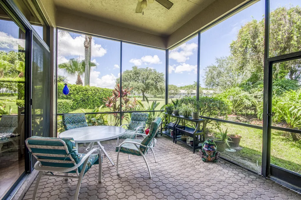 4557 Barclay Fair Way Lake Worth FL 33449