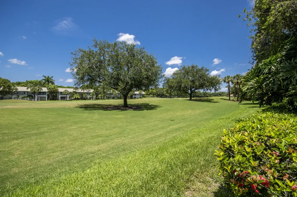 4557 Barclay Fair Way Lake Worth FL 33449