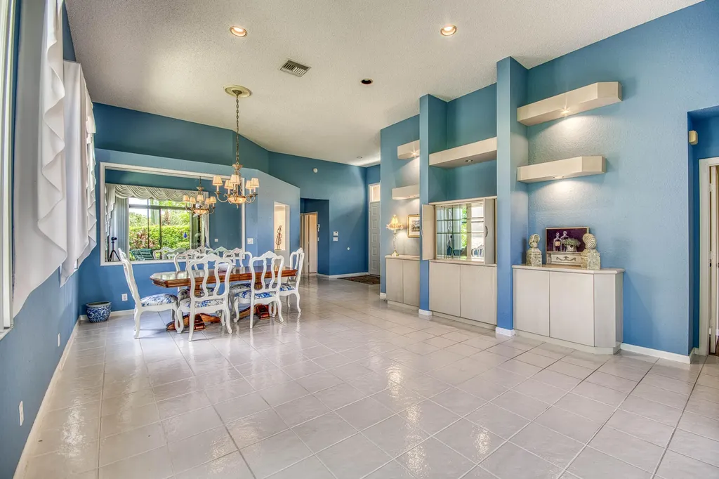 4557 Barclay Fair Way Lake Worth FL 33449