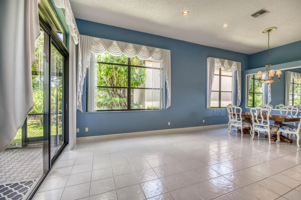 4557 Barclay Fair Way Lake Worth FL 33449