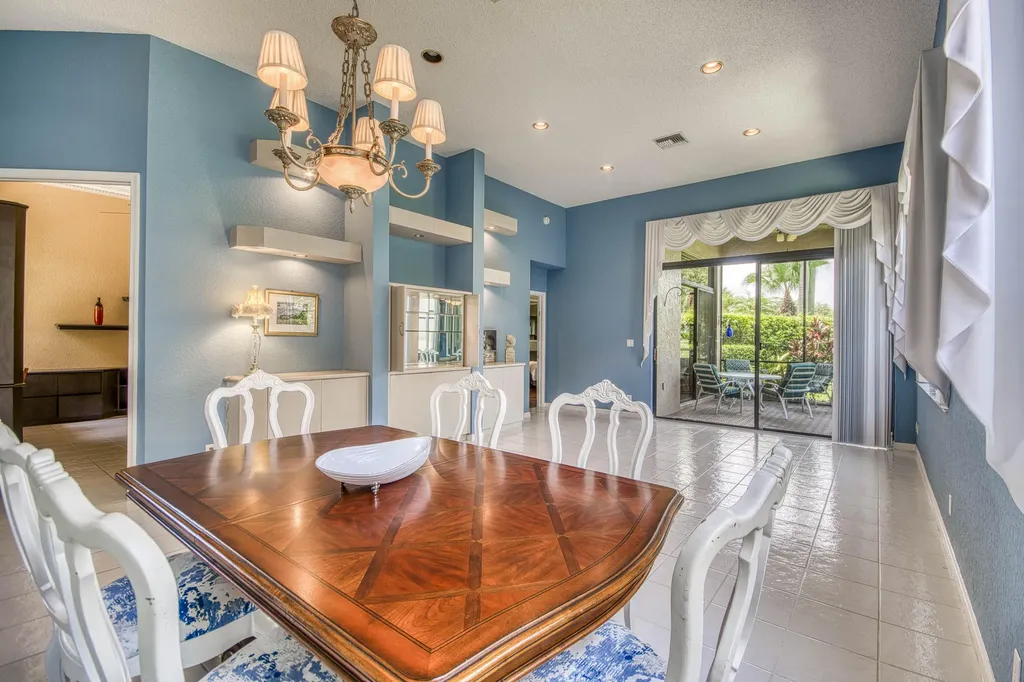 4557 Barclay Fair Way Lake Worth FL 33449