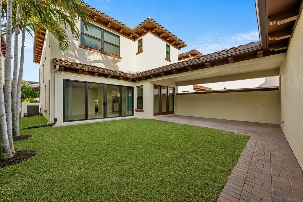 6020 Curie Place Palm Beach Gardens FL 33418