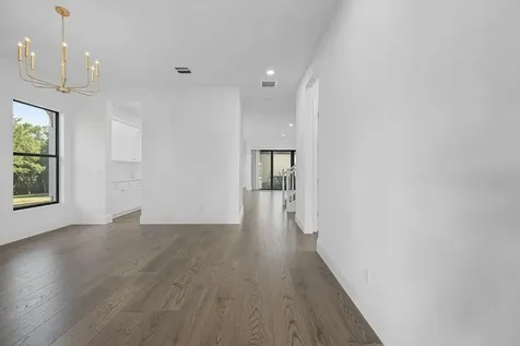 6020 Curie Place Palm Beach Gardens FL 33418