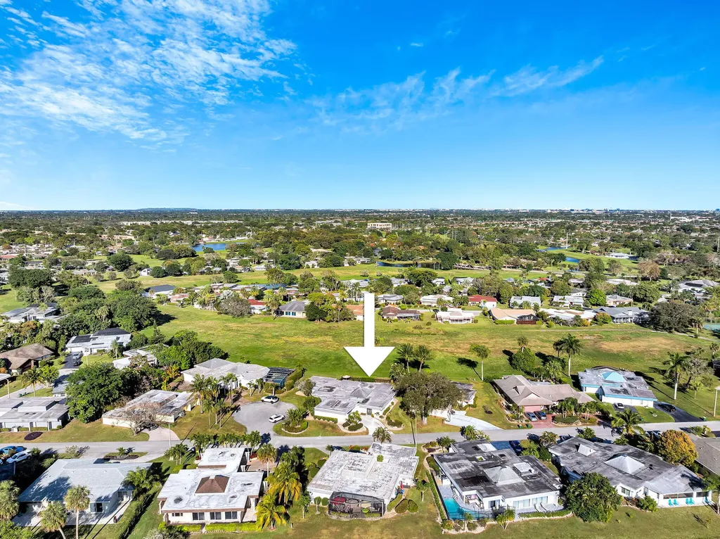 5106 Yellow Pine Lane Tamarac FL 33319