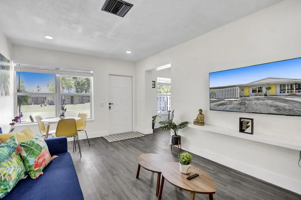 2500 NW 3rd Avenue Wilton Manors FL 33311