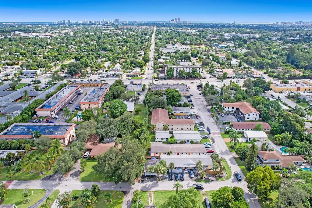 2500 NW 3rd Avenue Wilton Manors FL 33311