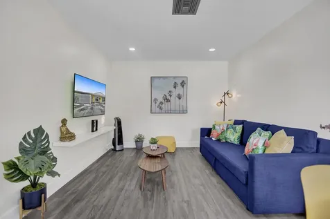 2500 NW 3rd Avenue Wilton Manors FL 33311