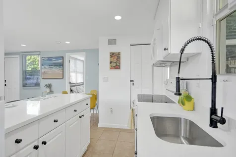 2500 NW 3rd Avenue Wilton Manors FL 33311