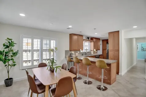 2500 NW 3rd Avenue Wilton Manors FL 33311