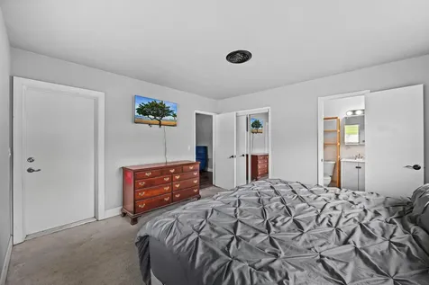 400 NW 52nd Court Oakland Park FL 33309