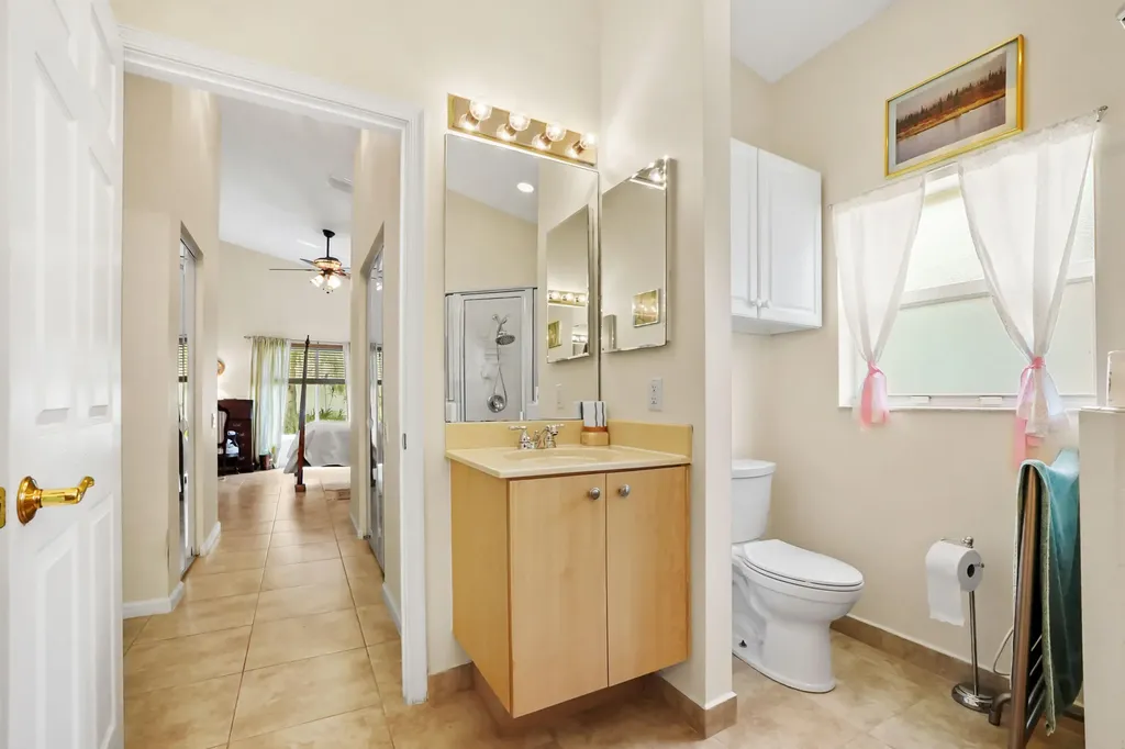 390 NW Breezy Point Loop Port St Lucie FL 34986