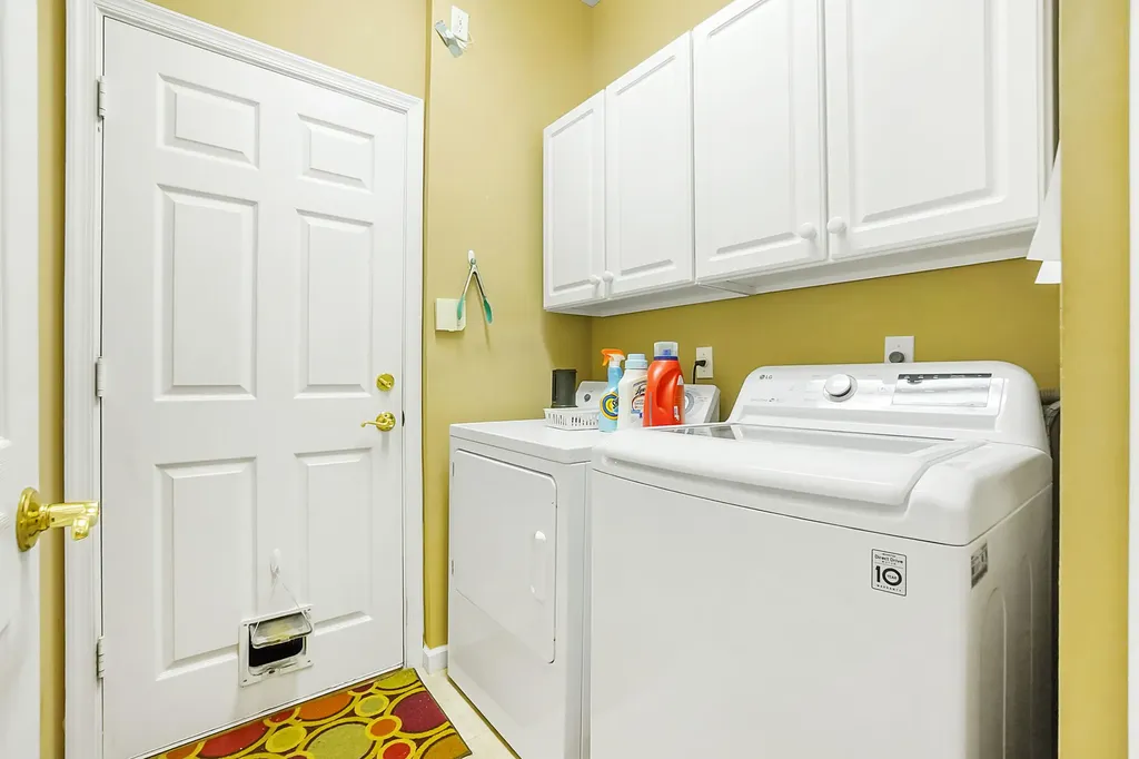 390 NW Breezy Point Loop Port St Lucie FL 34986