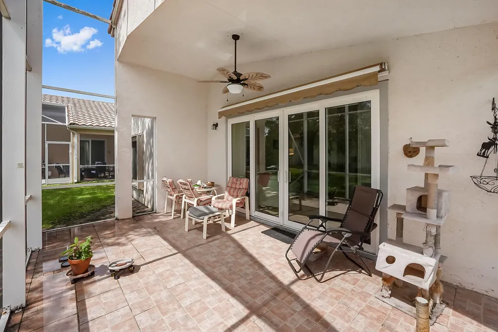 390 NW Breezy Point Loop Port St Lucie FL 34986