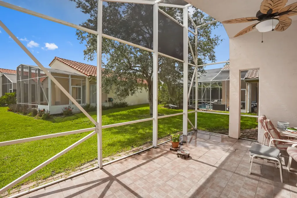 390 NW Breezy Point Loop Port St Lucie FL 34986