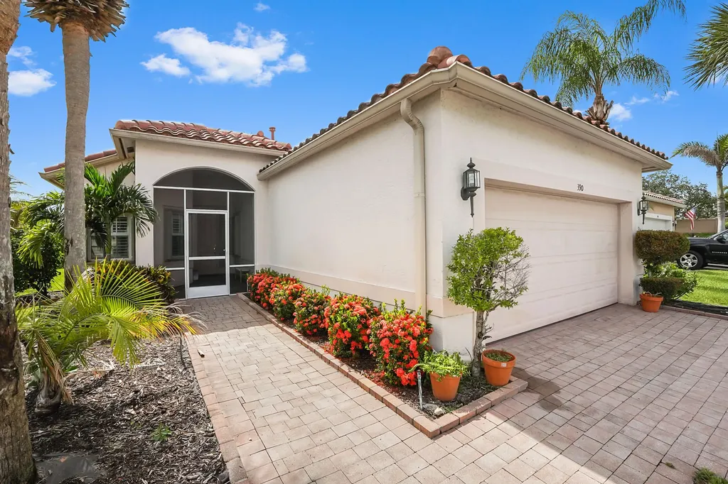 390 NW Breezy Point Loop Port St Lucie FL 34986