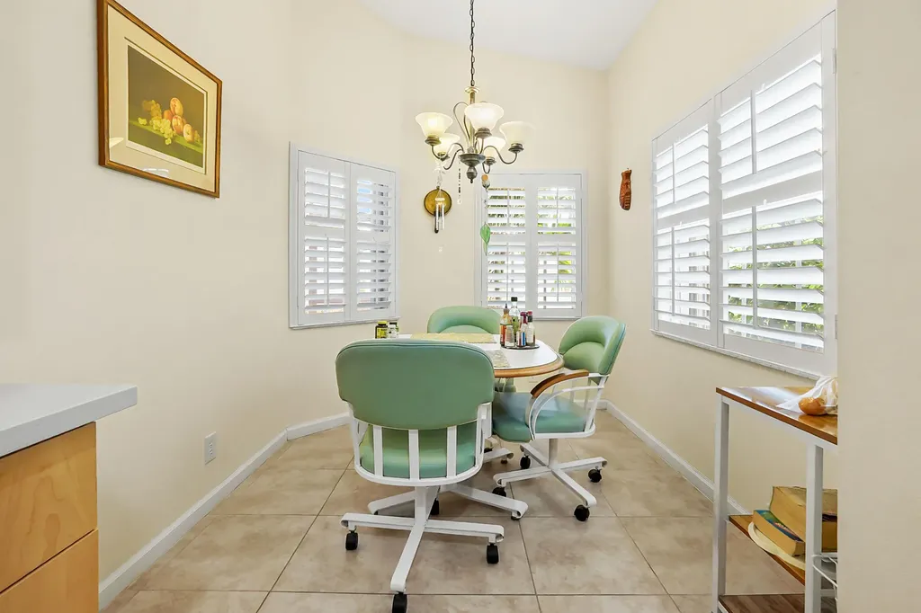 390 NW Breezy Point Loop Port St Lucie FL 34986