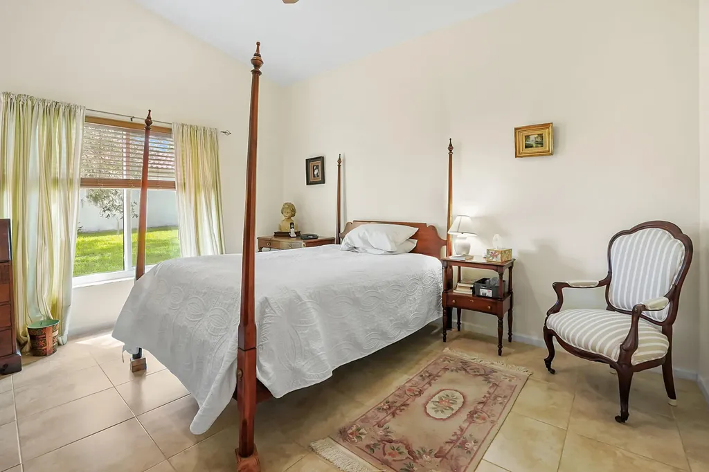 390 NW Breezy Point Loop Port St Lucie FL 34986