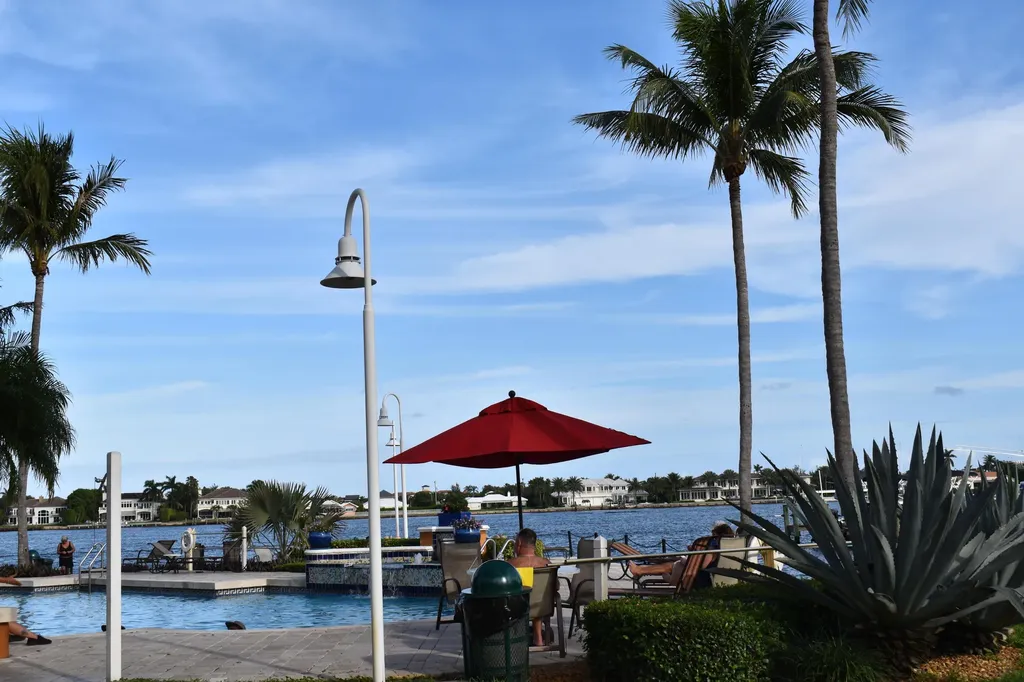 160 Yacht Club Way Hypoluxo FL 33462