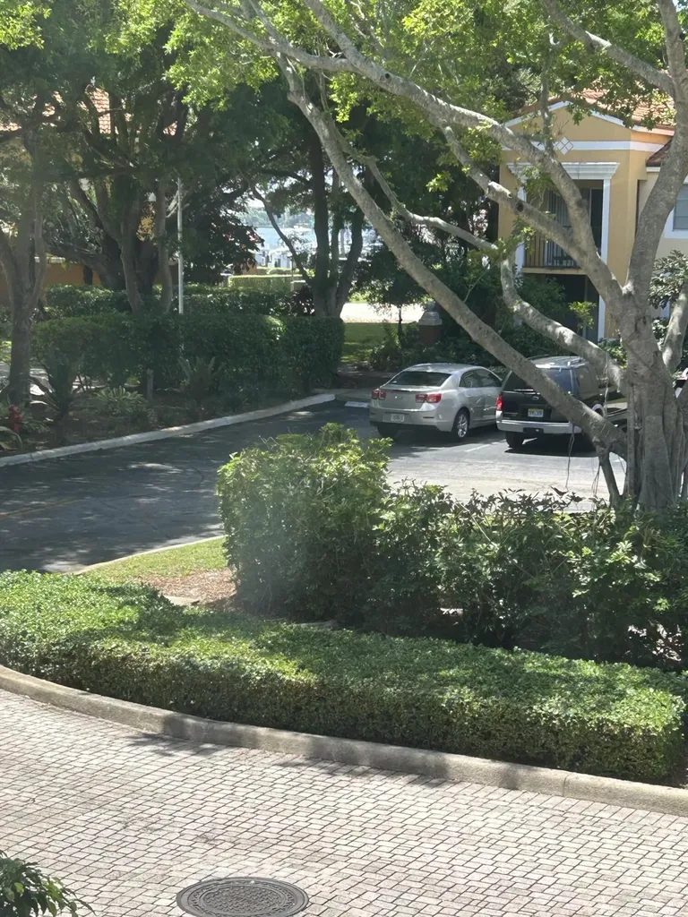 160 Yacht Club Way Hypoluxo FL 33462