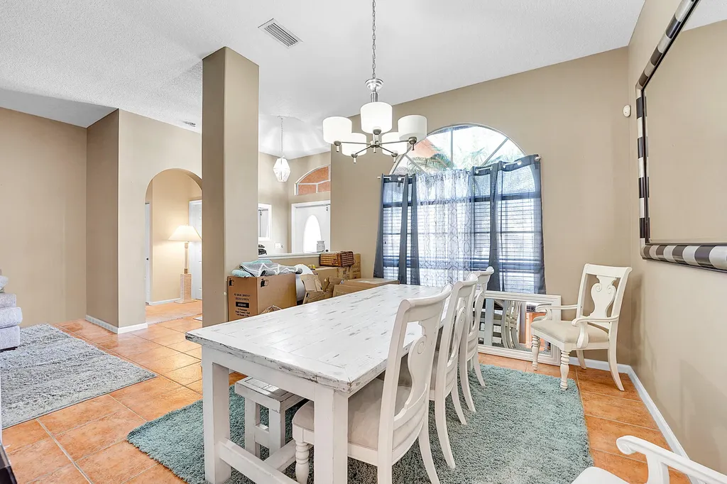 6173 NW East Deville Circle Port St Lucie FL 34986
