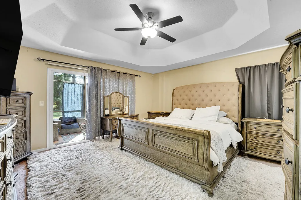 6173 NW East Deville Circle Port St Lucie FL 34986