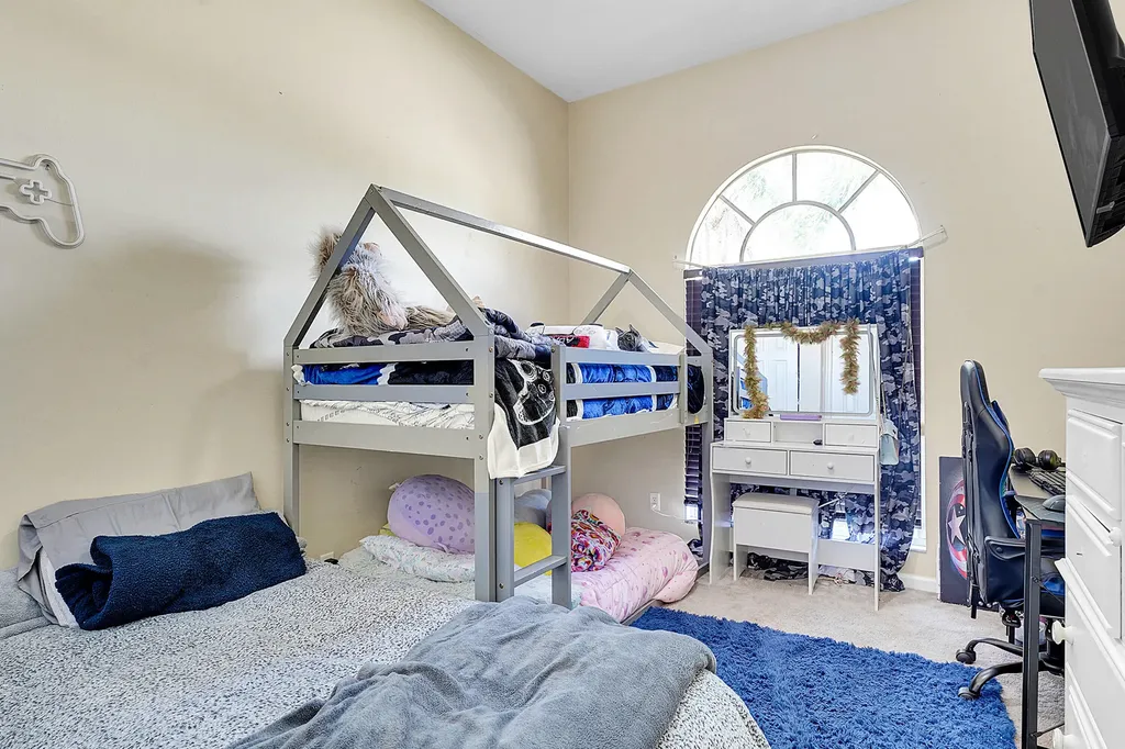 6173 NW East Deville Circle Port St Lucie FL 34986