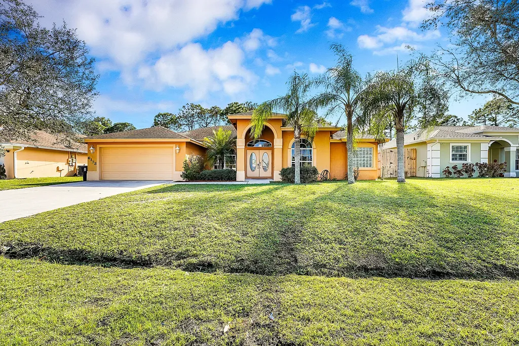6173 NW East Deville Circle Port St Lucie FL 34986