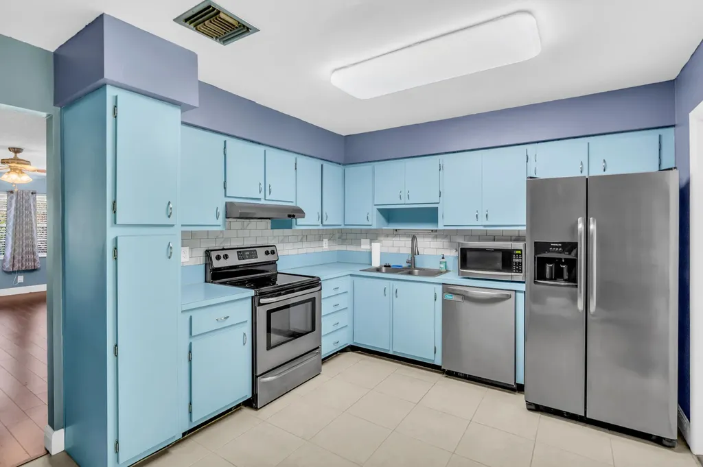 3958 Chapel Street Palm Beach Gardens FL 33403