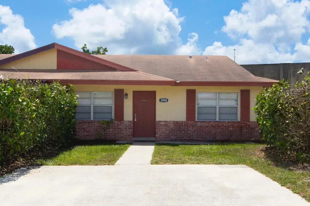 3958 Chapel Street Palm Beach Gardens FL 33403