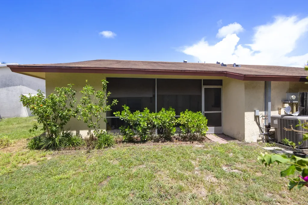 3958 Chapel Street Palm Beach Gardens FL 33403