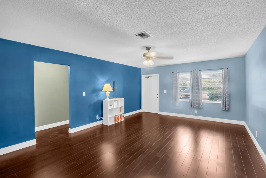 3958 Chapel Street Palm Beach Gardens FL 33403