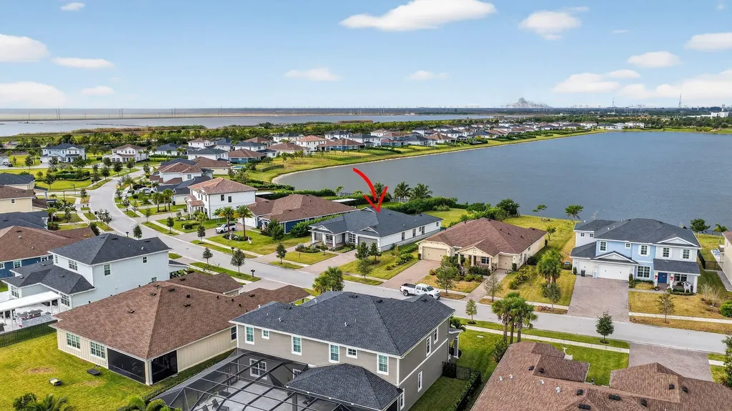 799 Hookline Circle Loxahatchee FL 33470