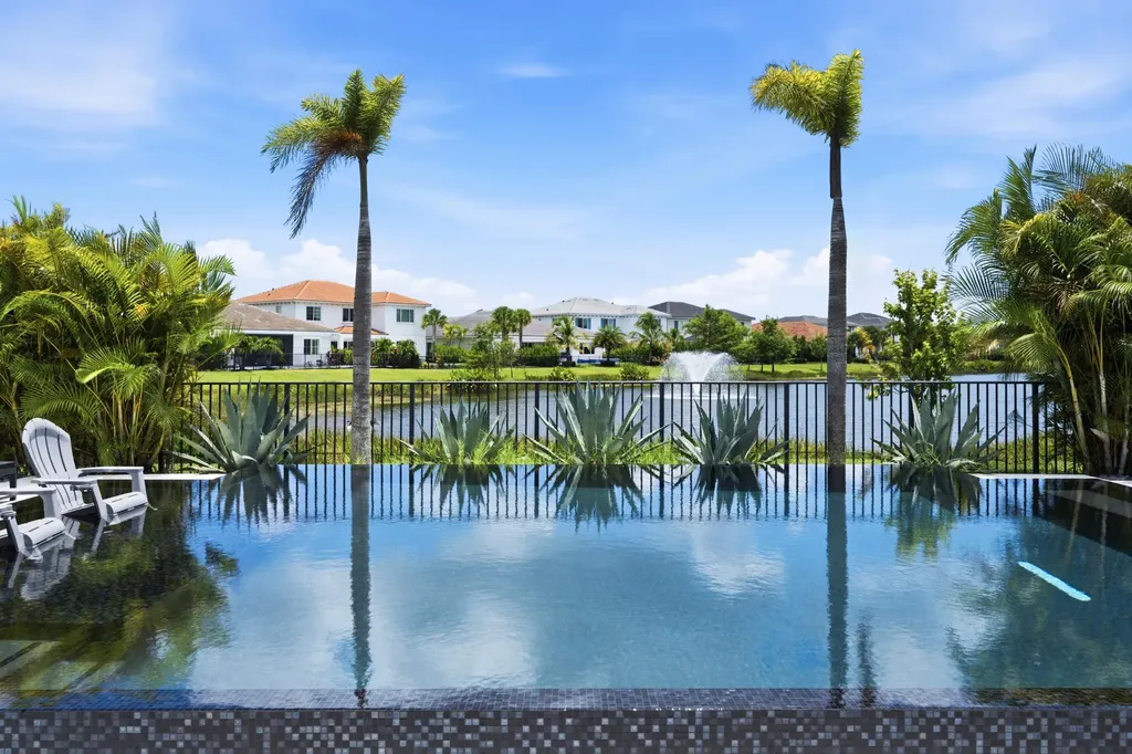 12269 Waterstone Circle Palm Beach Gardens FL 33412