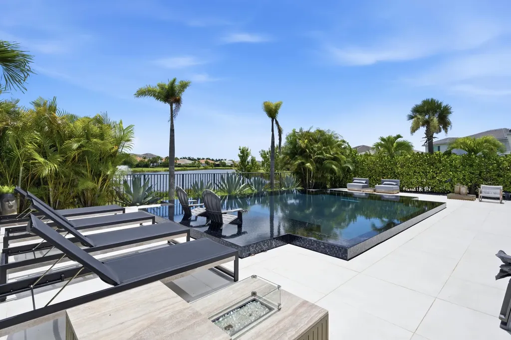 12269 Waterstone Circle Palm Beach Gardens FL 33412