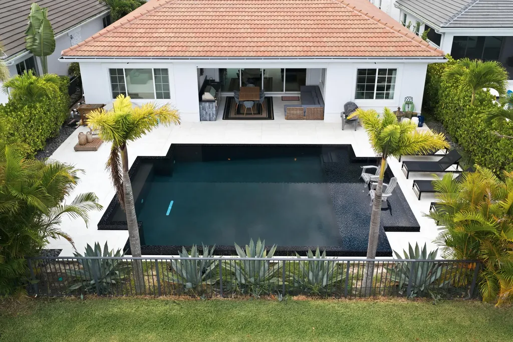 12269 Waterstone Circle Palm Beach Gardens FL 33412